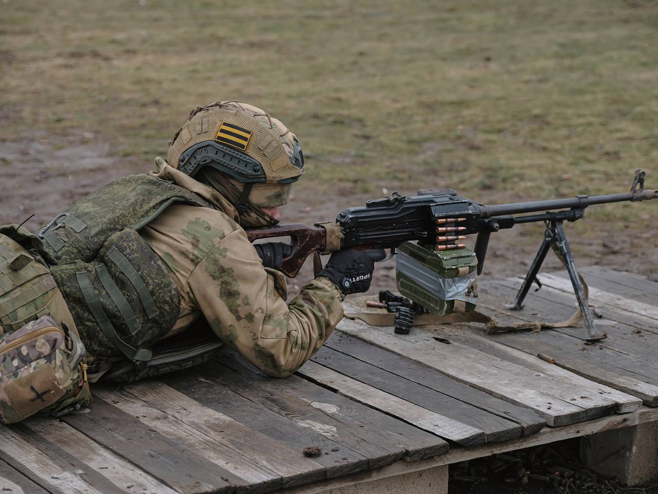 Боец СВО в одиночку отбил атаку ВСУ и несколько дней полз с ранением без еды, воды и связи