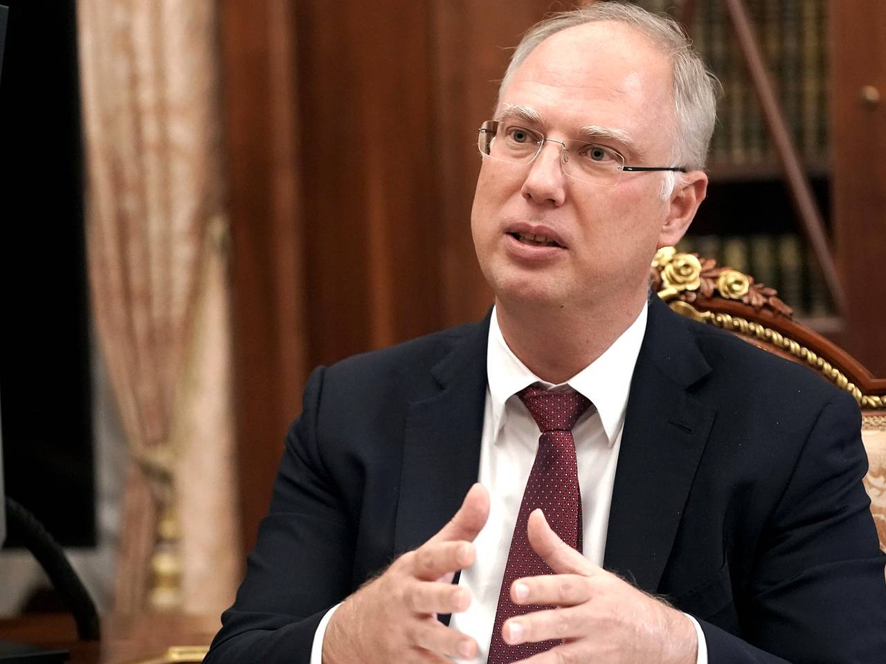 Дмитриев пошутил об умоляющих Россию русофобах