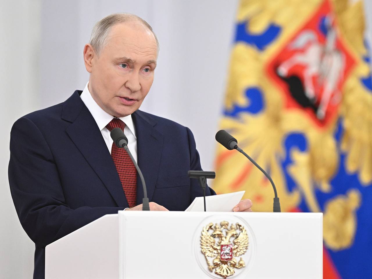 Путин дал оценку депутатам Госдумы уходящего созыва