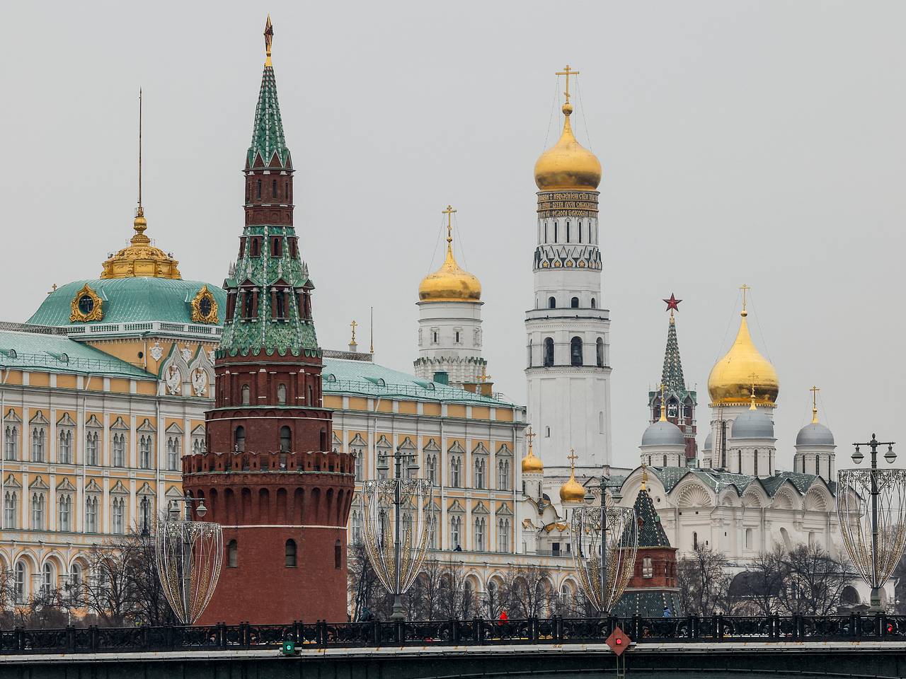 В Кремле рассказали о взаимодействии Путина с переговорщиками по Украине