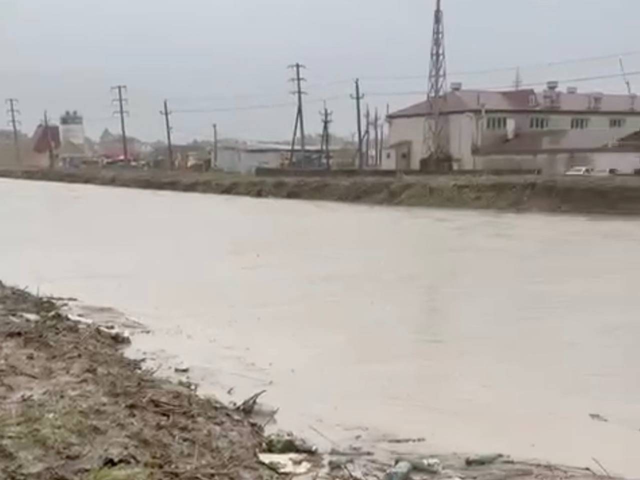 Названа еще одна причина наводнений в российском городе
