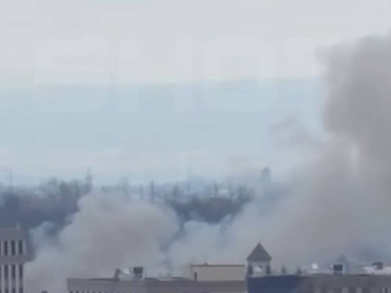 Люди пострадали при мощном взрыве в столице российского региона