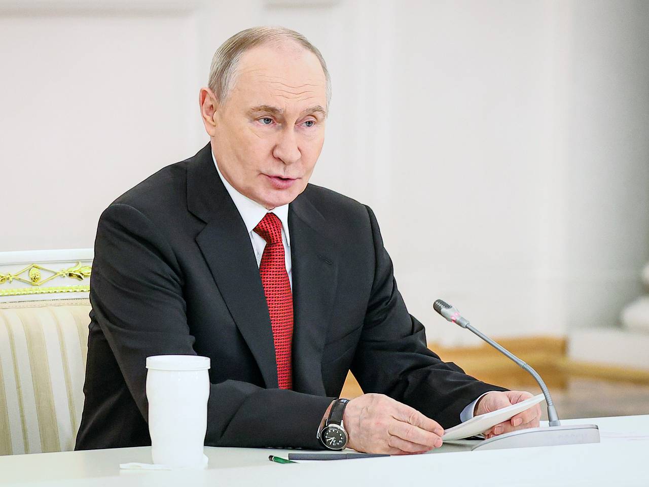 Путин допустил глобальное похолодание вместо потепления