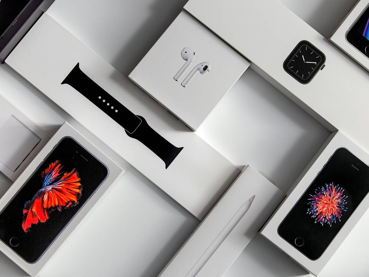 В России аферист похитил груз с техникой Apple на несколько миллионов рублей