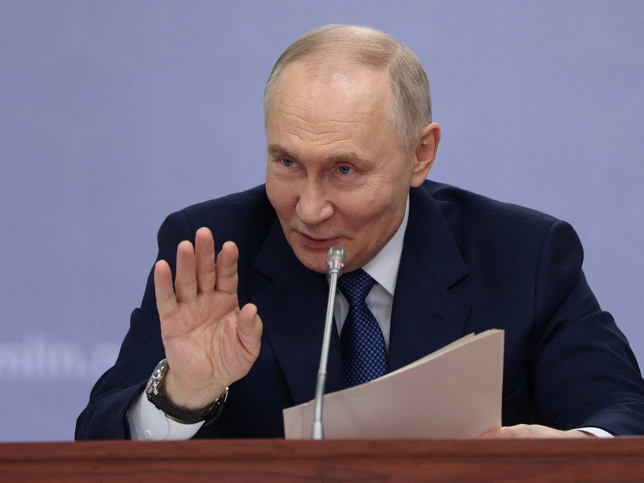 &laquo;Это нас не касается совершенно&raquo;. Путин обозначил позицию России по Гренландии после одного шага Дании