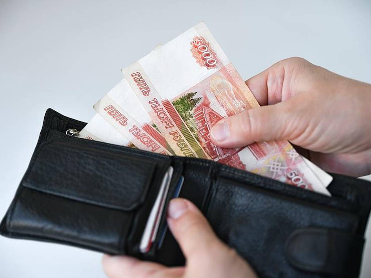 В Госдуме высказались о будущем зарплат россиян