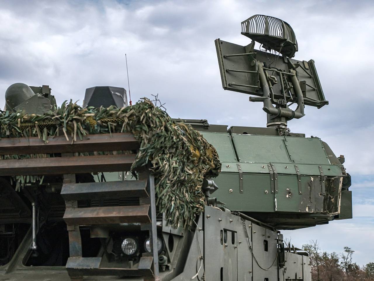 ВСУ за несколько часов атаковали Россию десятками дронов