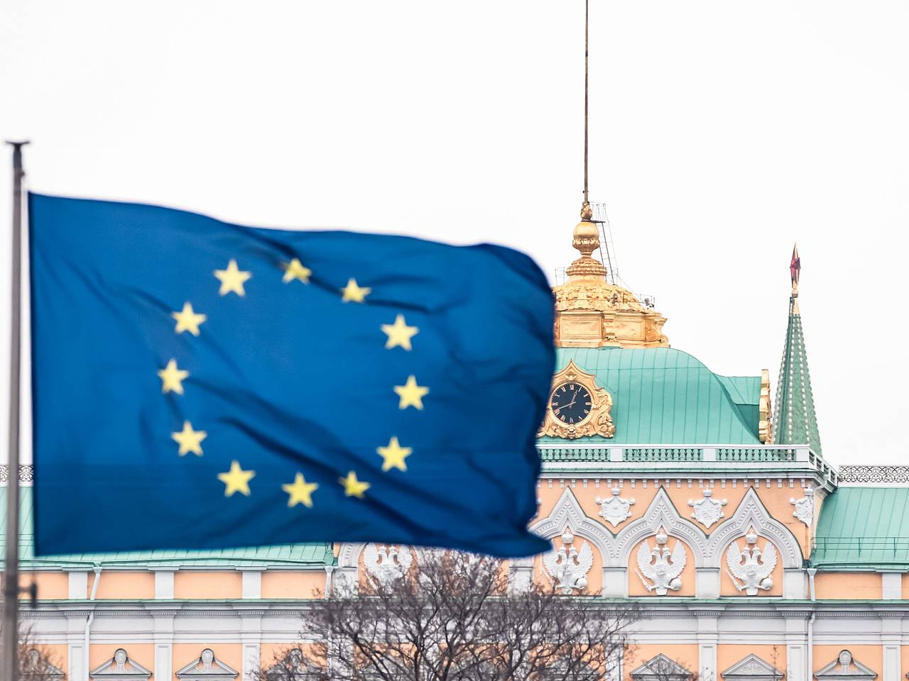 Евродепутат сделал мрачный прогноз насчет отношений России и ЕС