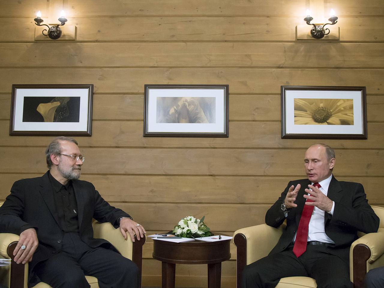 Путин встретился с секретарем Высшего совета нацбезопасности Ирана
