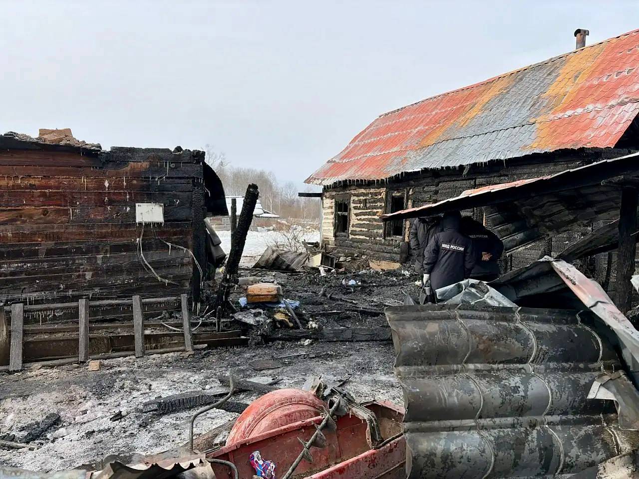 Четверо детей с матерью стали жертвами поджога дома в российском регионе