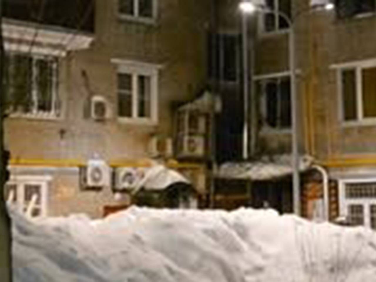 Появились кадры с места пожара в центре Москвы