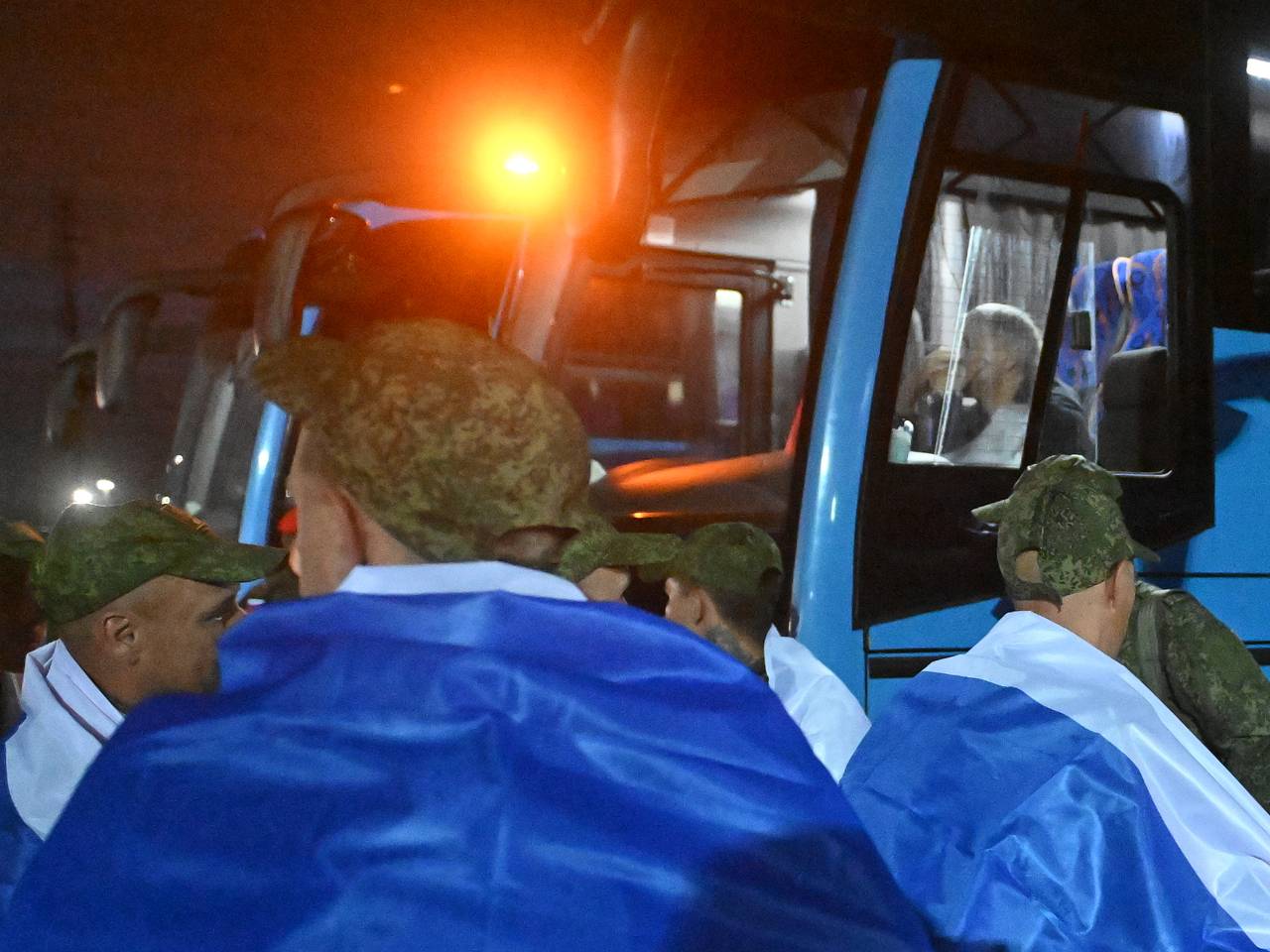 Россия и Украина обменялись военнопленными