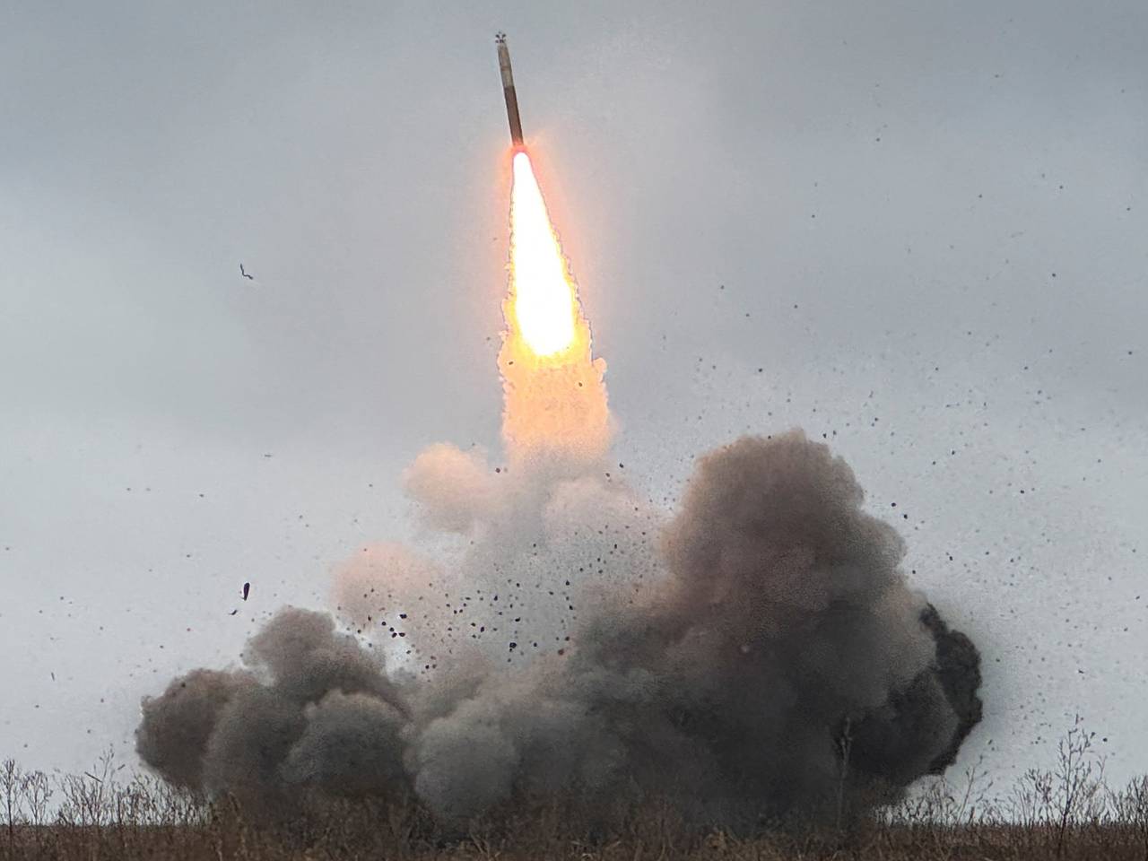 Украина выпустила по России американские реактивные снаряды и управляемые ракеты