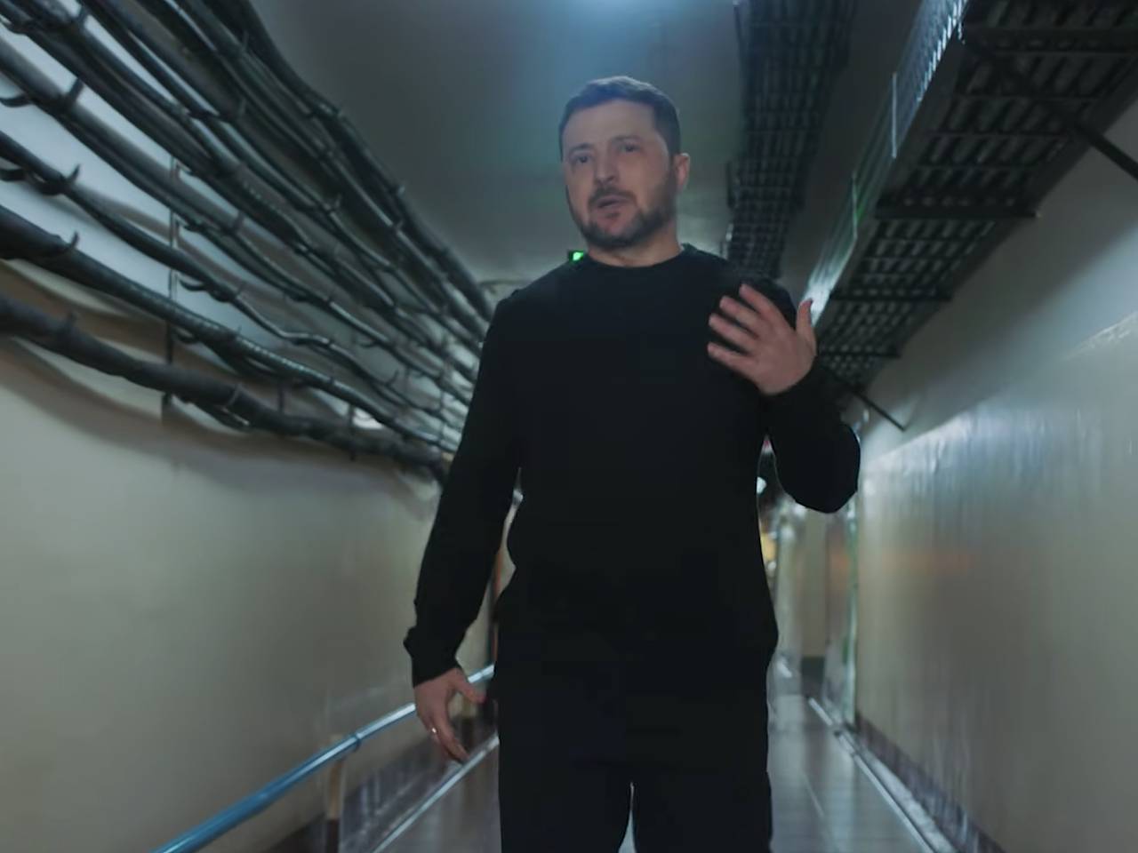 Зеленского высмеяли в России из-за одной детали в видео из бункера