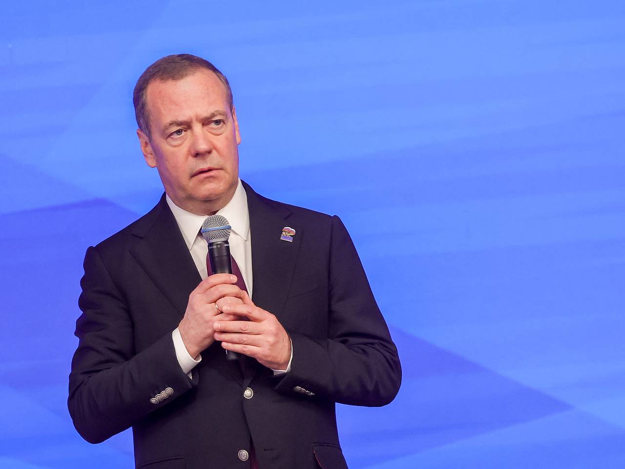 Медведев ответил на вопрос о готовности нажать на «ту самую кнопку»
