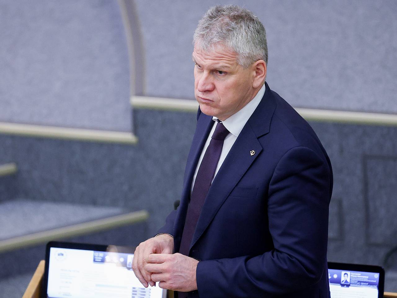 В Госдуме отреагировали на появление в продаже косметики с запрещенным составом