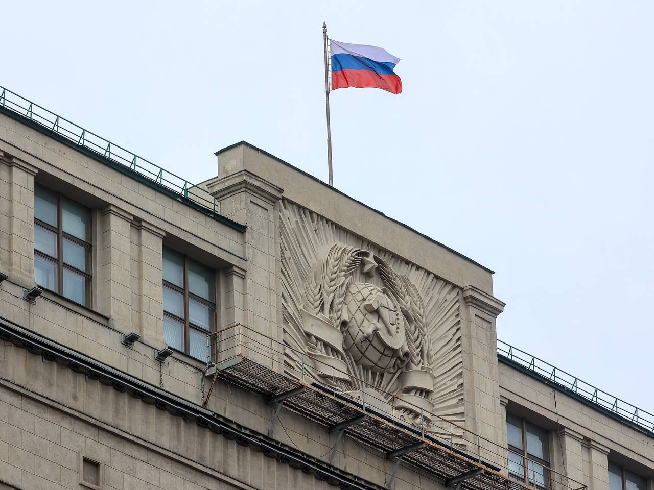 В Госдуме порассуждали о &laquo;бабушках-вахтершах&raquo; после нападения школьницы в Красноярске