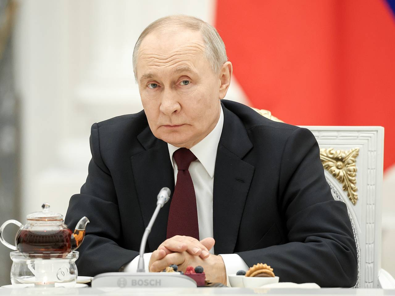 Путин заявил о неизменной поддержке Тегерана