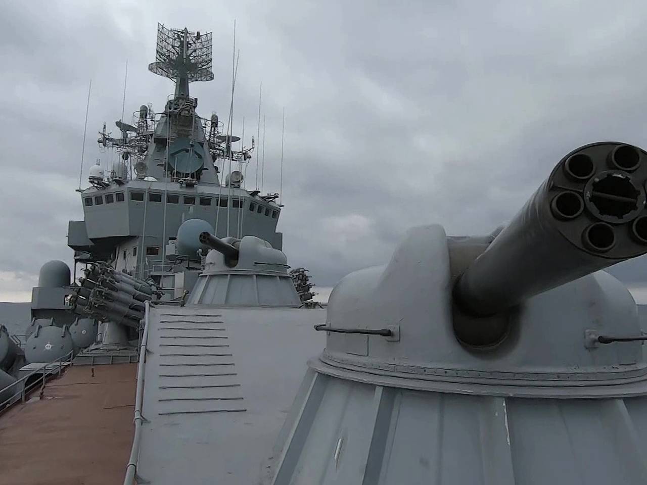 Российский флот столкнулся с украинскими судами в Черном море