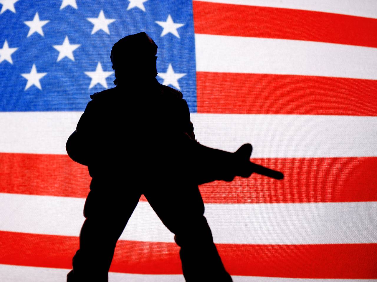 Военкор предрек США огромные потери при проведении наземной операции в Иране