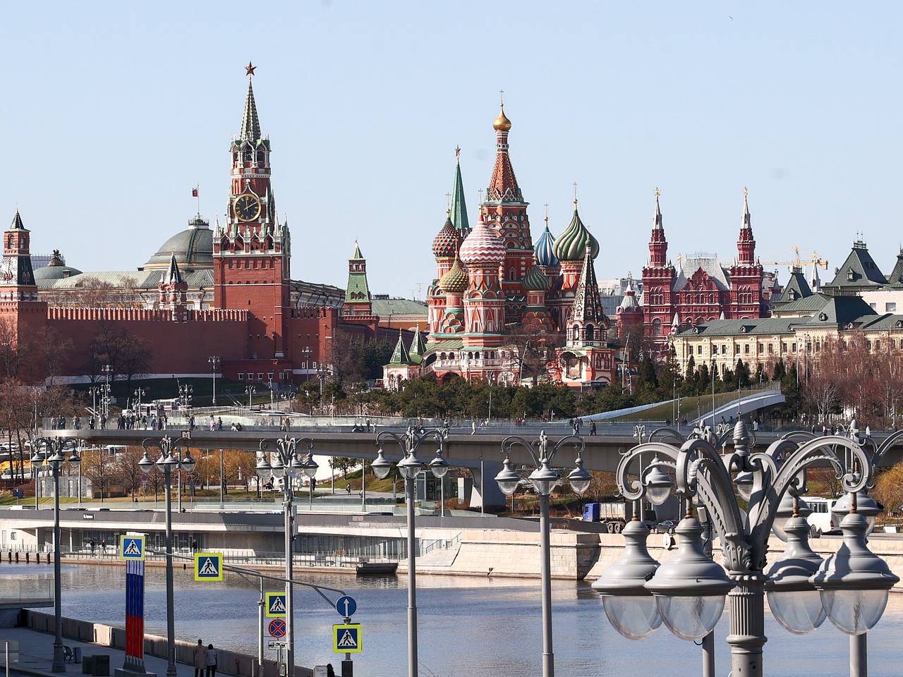 В Кремле отказались поминать Европу матерными словами