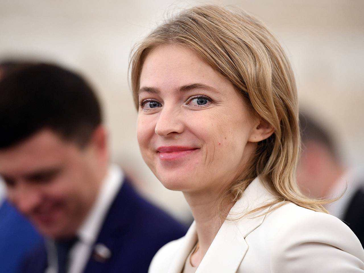 Поклонская показала новый образ