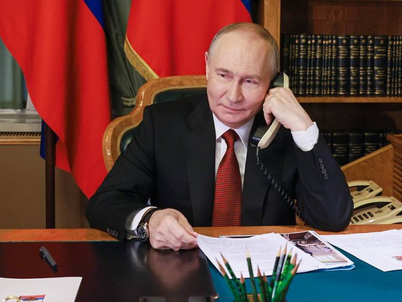 Девочка из Дагестана прочитала Путину стихотворение