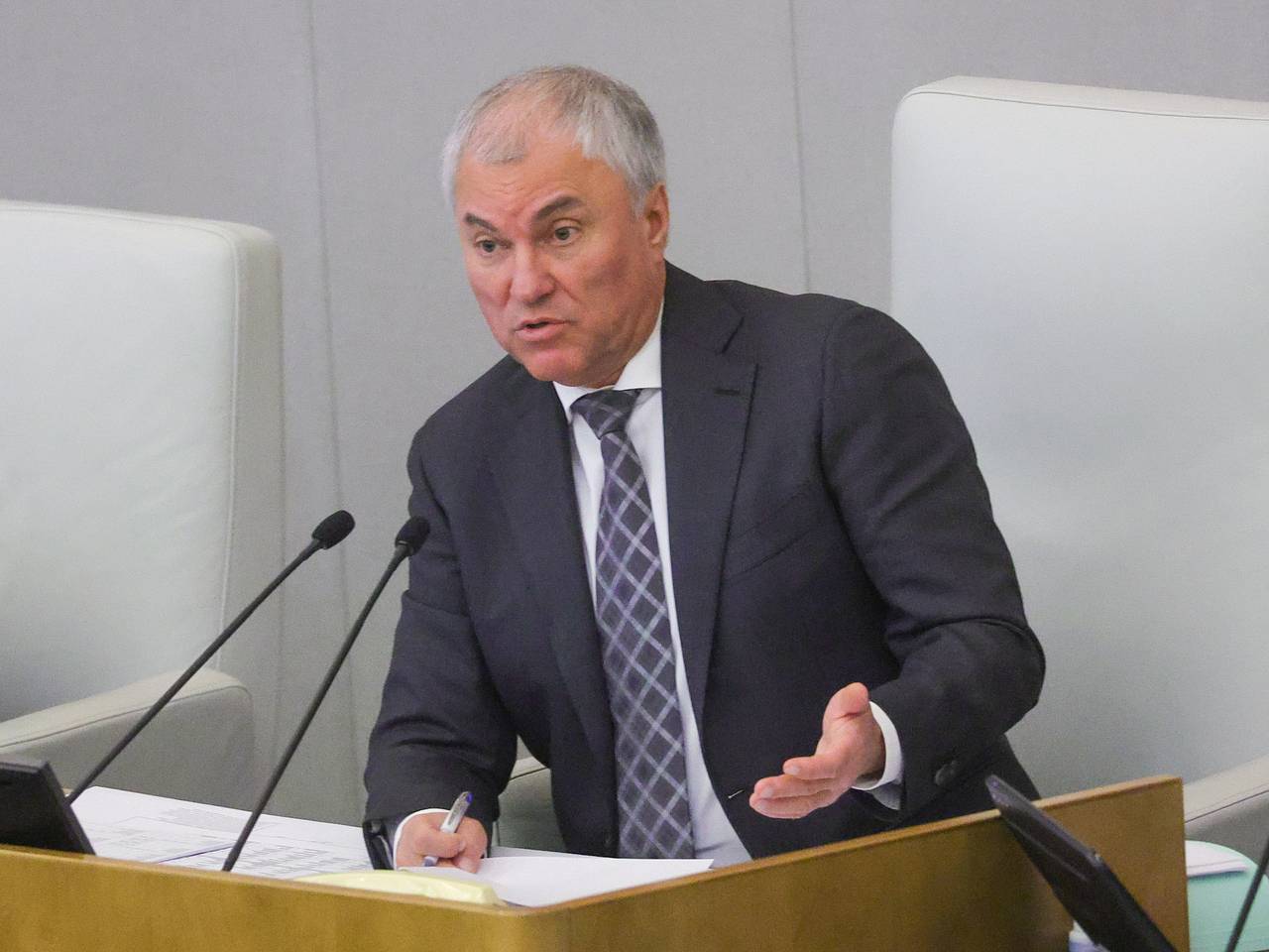 Володин напомнил о последствиях отрыва власти от народа