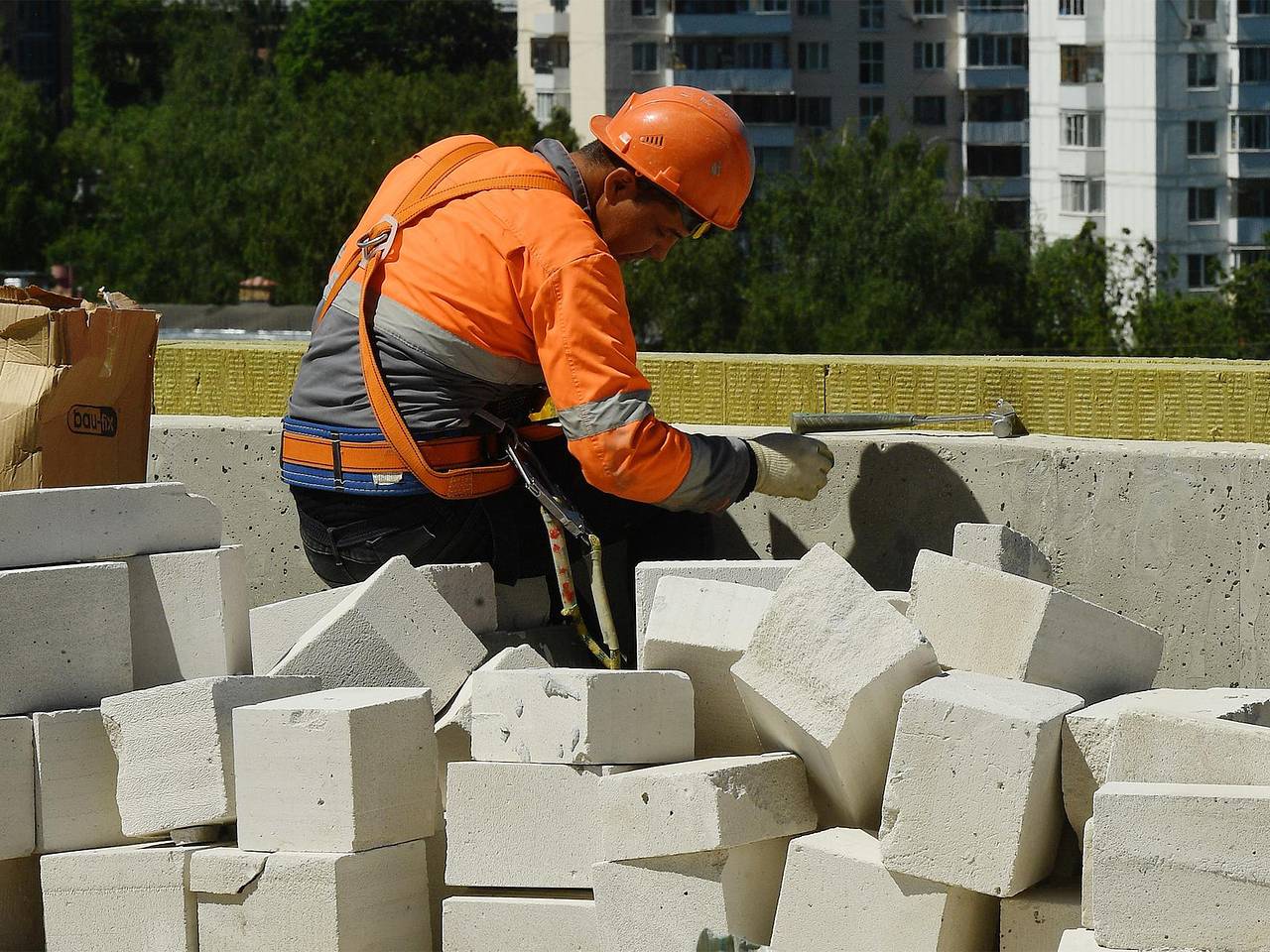 В Красноярском крае построят десятки новых школ