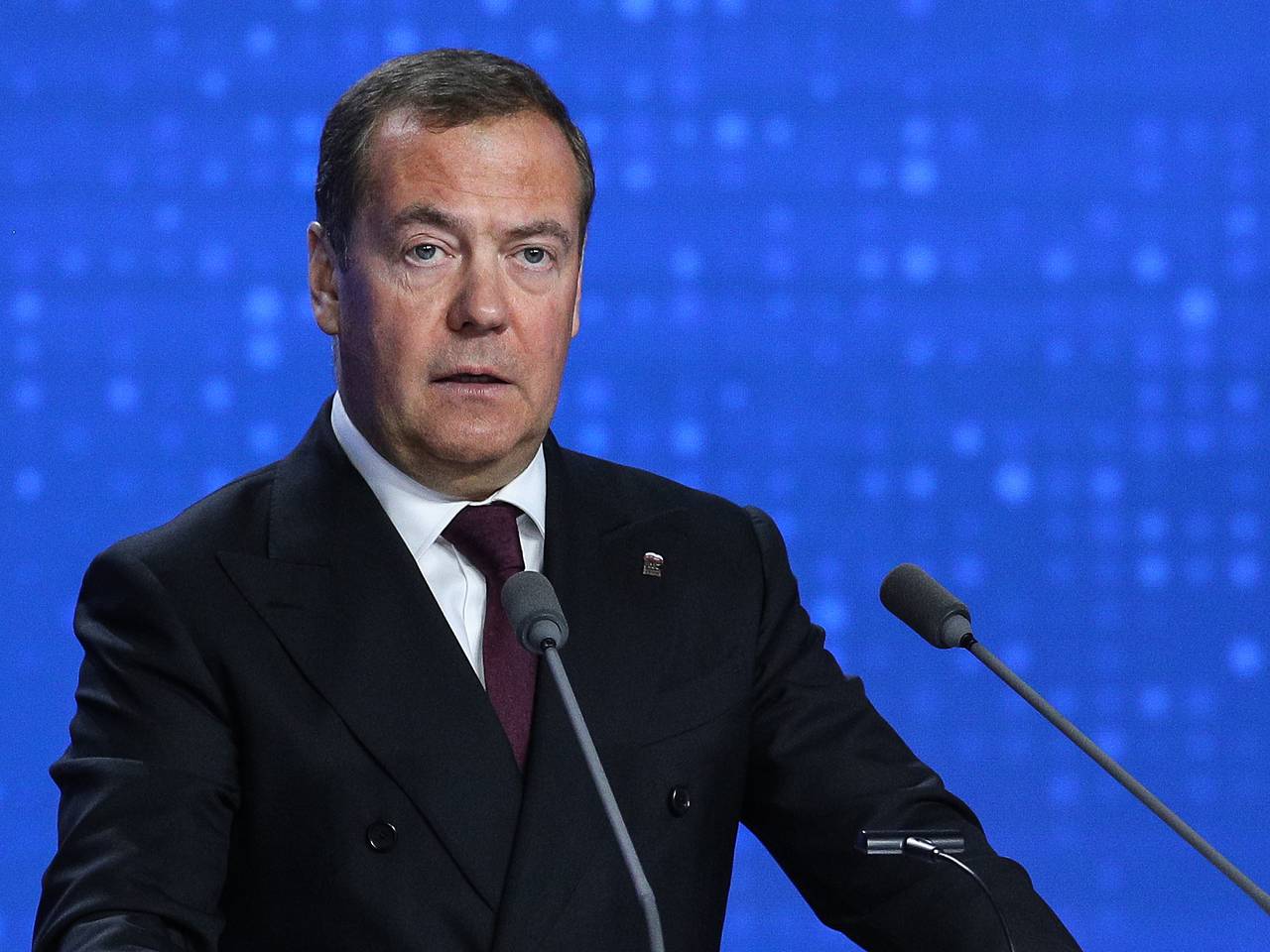Медведев высказался о применении ядерного оружия
