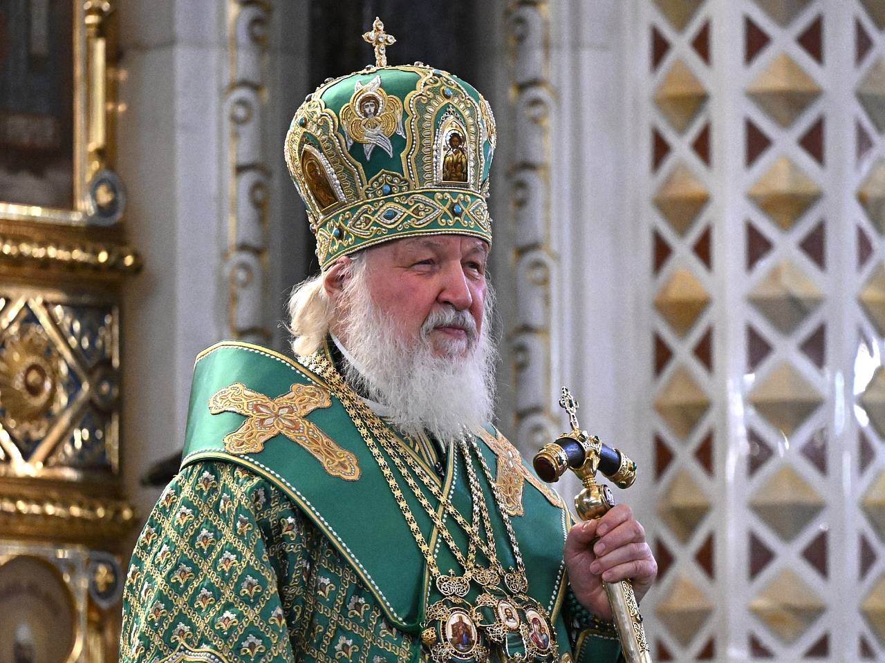 Патриарх Кирилл поблагодарил Путина за возвращение икон Русской православной церкви