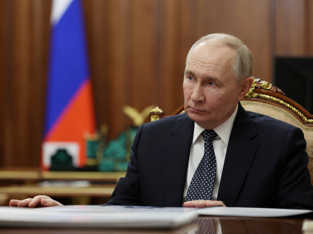 Путин объявил пасхальное перемирие