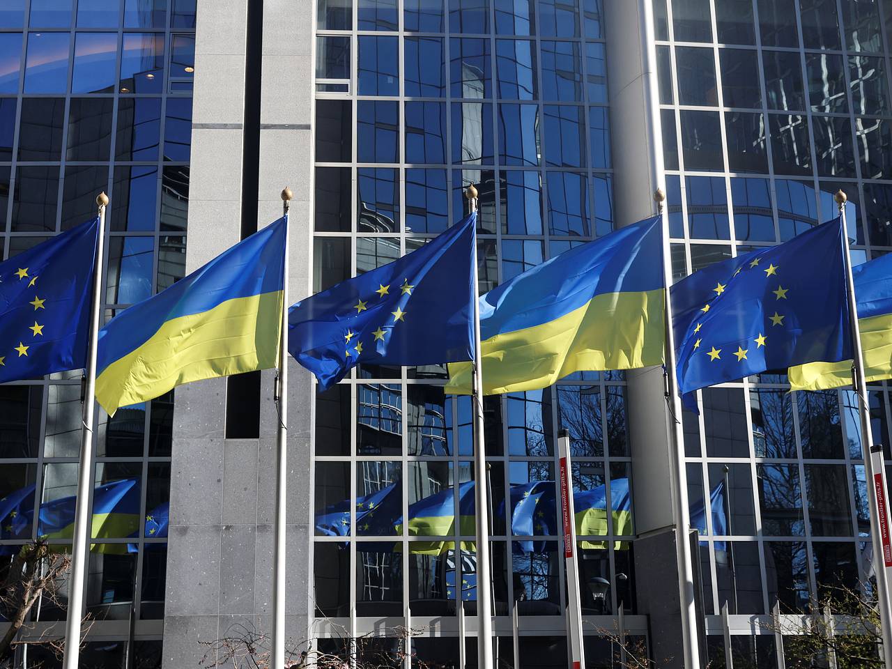 Кредит Евросоюза Украине назвали кровавым