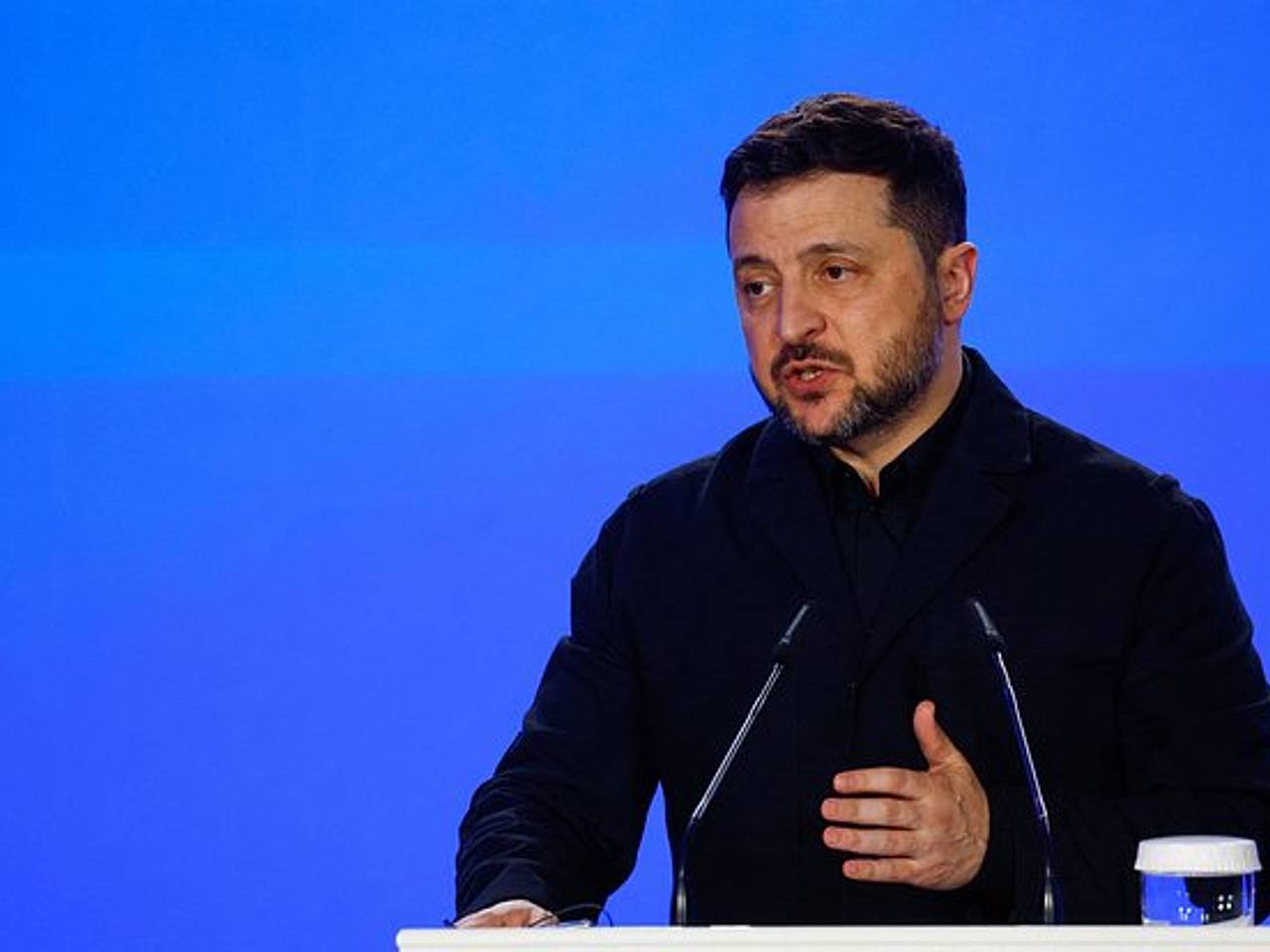 Небензя заявил об экспорте Зеленским наемников и оружия