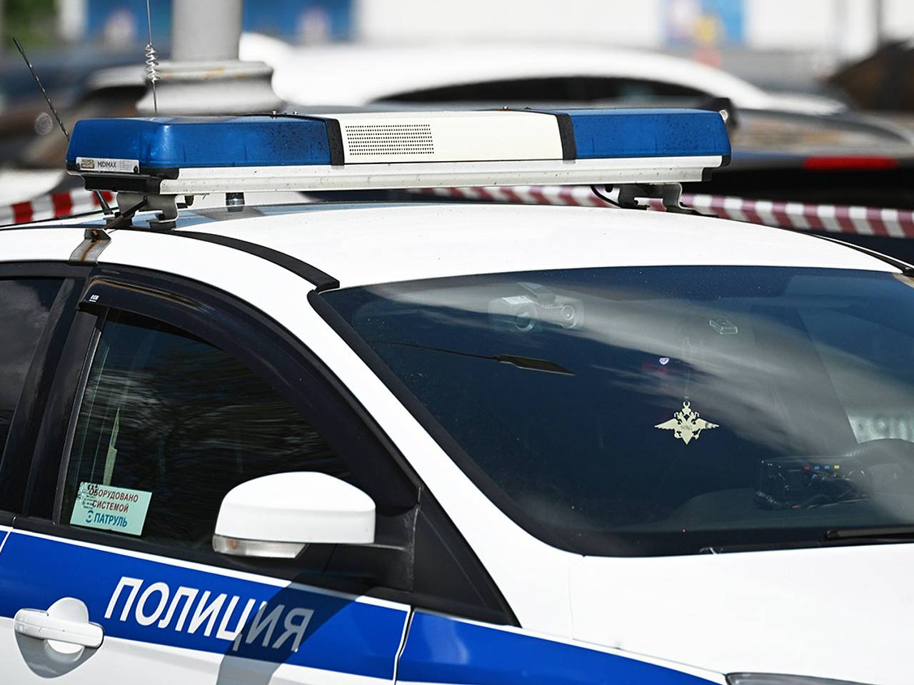 Россиянина в одном белье нашли без признаков жизни возле дома
