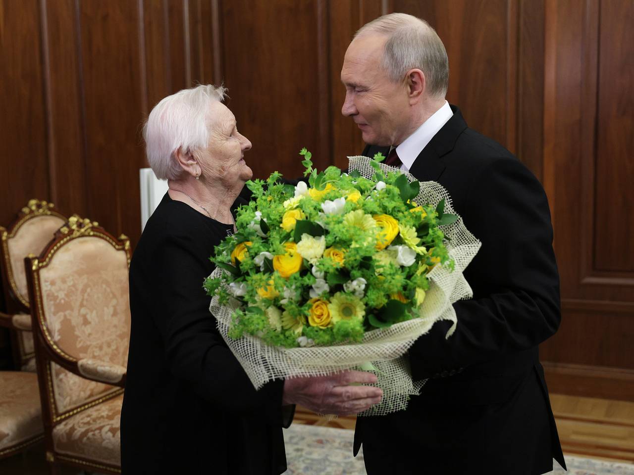 Школьная учительница Путина заявила о гордости за своего ученика
