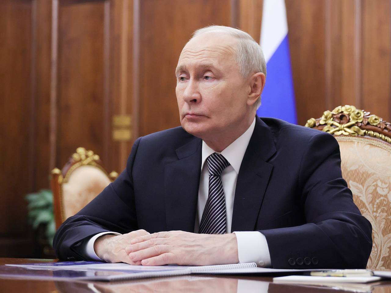 Глава российского региона попросил Путина поддержать его на выборах