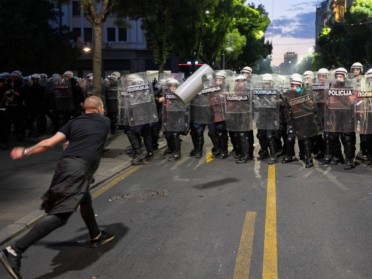 В Белграде прошла массовая акция против Вучича