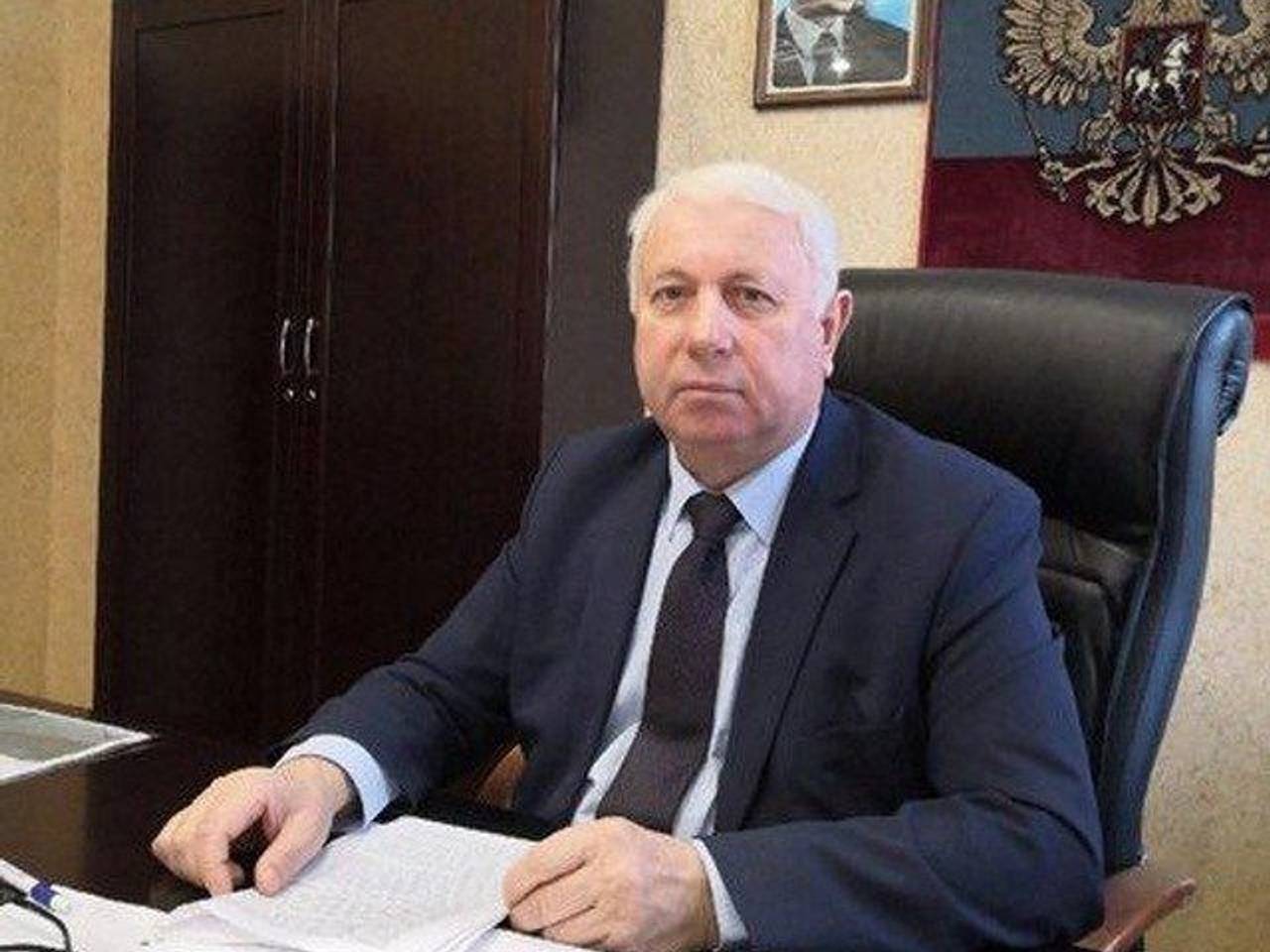 Названы возможные последствия для выругавшегося матом на совещании российского чиновника