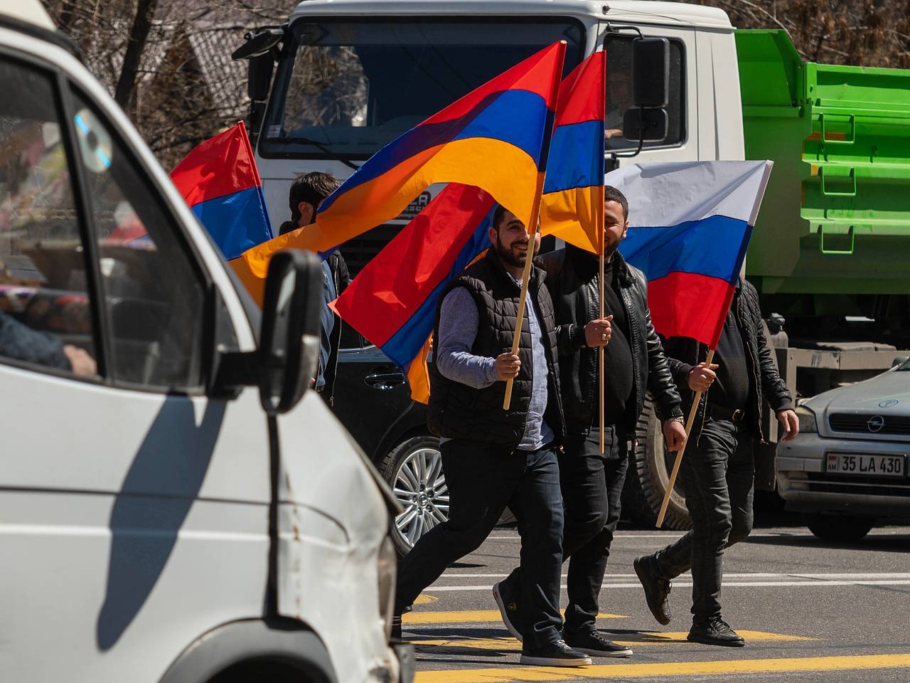 В России назвали главный минус от мягкого развода с Арменией