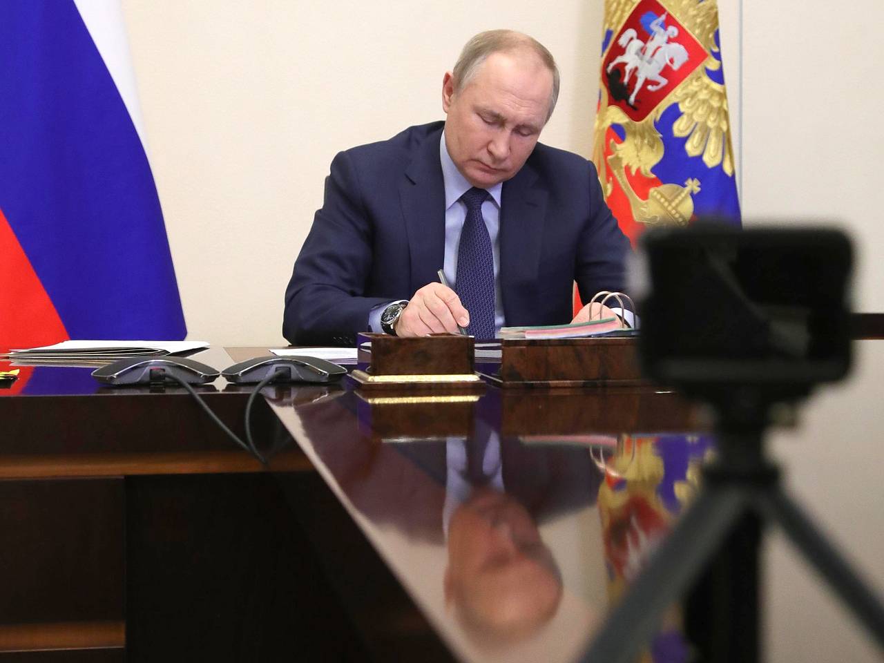 Путин внес на ратификацию в ГД соглашение с Таджикистаном о миграции