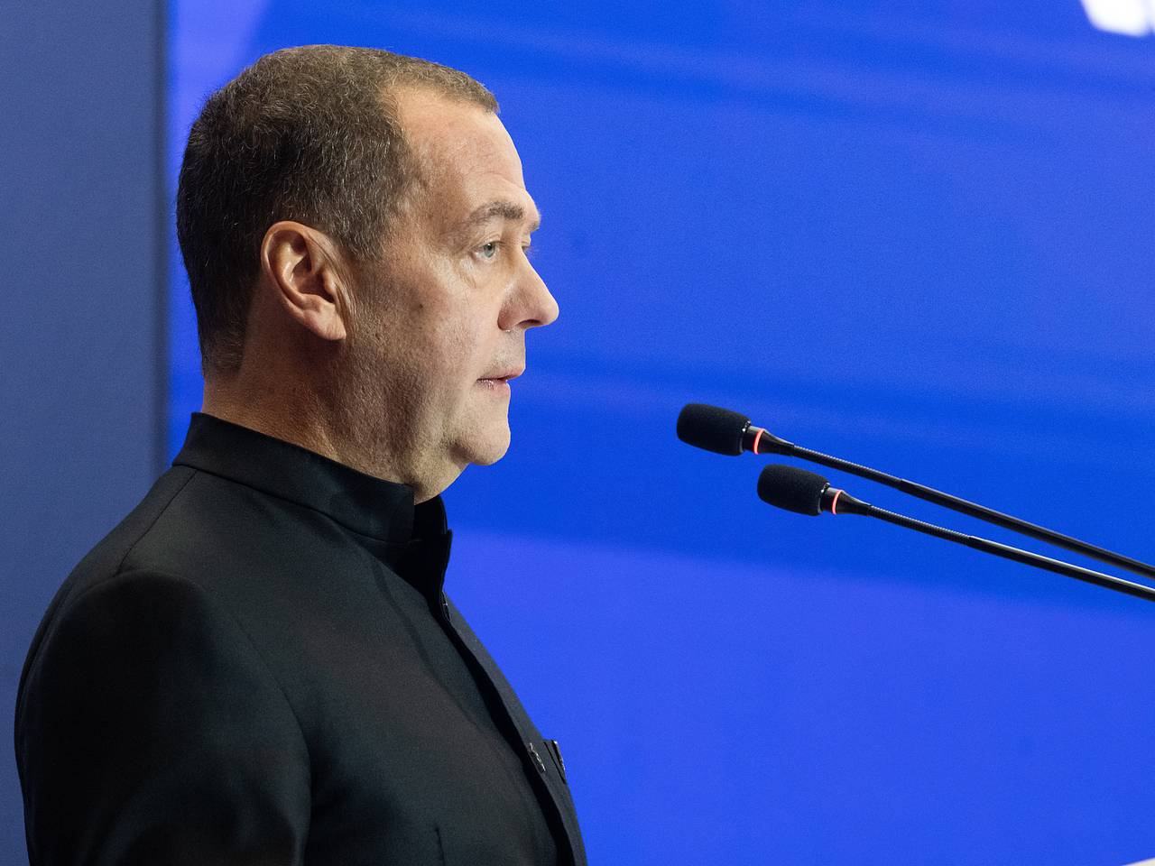 Медведев назвал условие гарантий безопасности в Евразии
