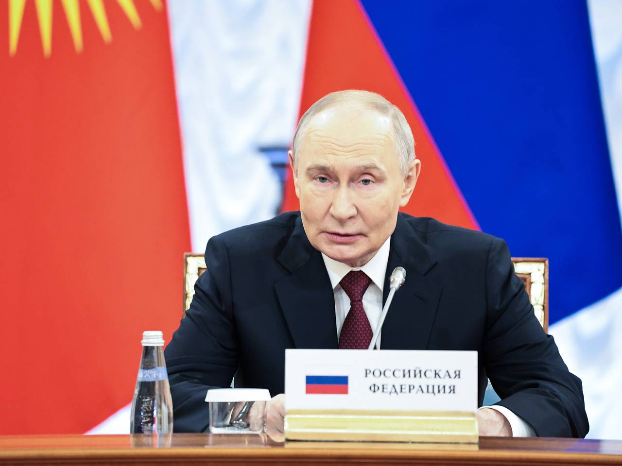 Путин назвал Украину русскоязычной страной