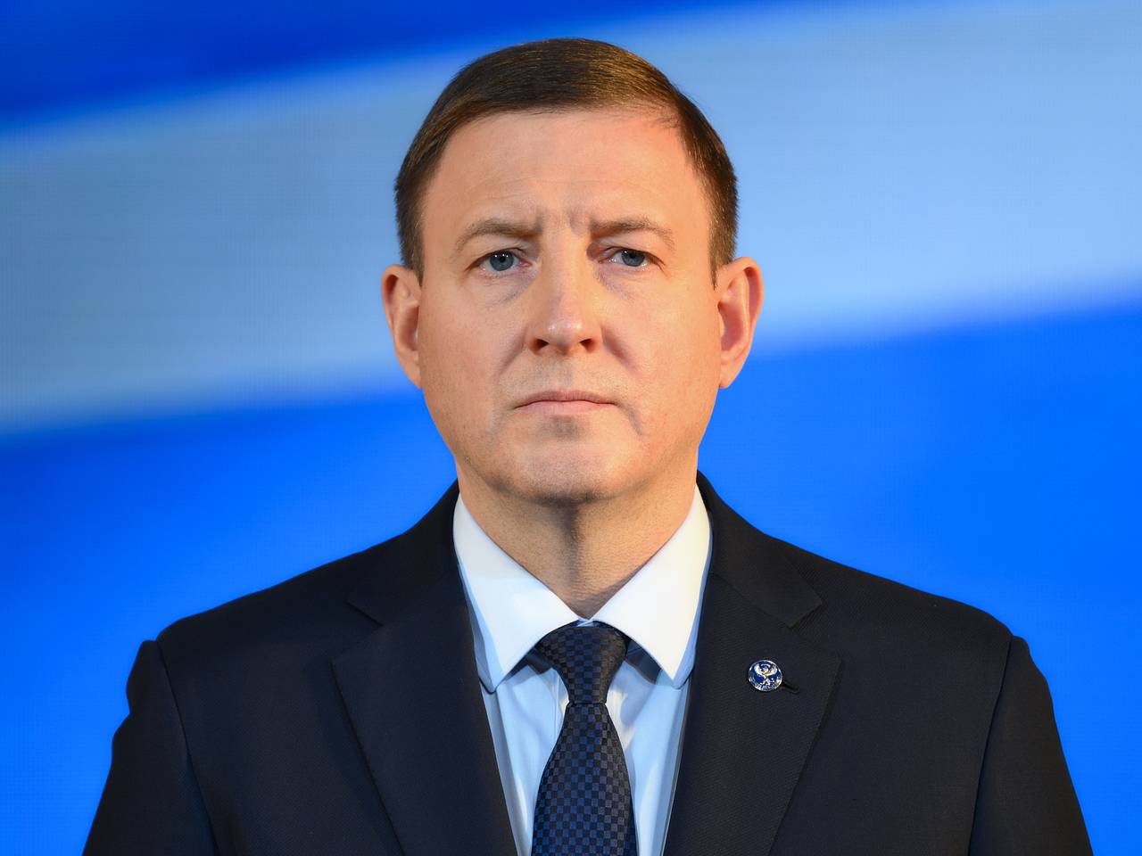 Российский чиновник показал главе региона презентацию с трехногим мальчиком и флагом США