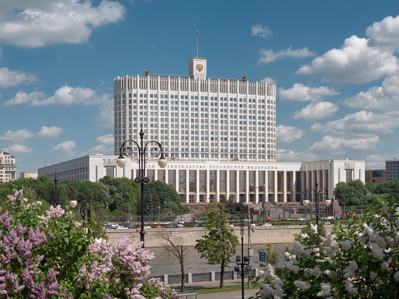 Власти утвердили правила перехода на новую систему высшего образования в России