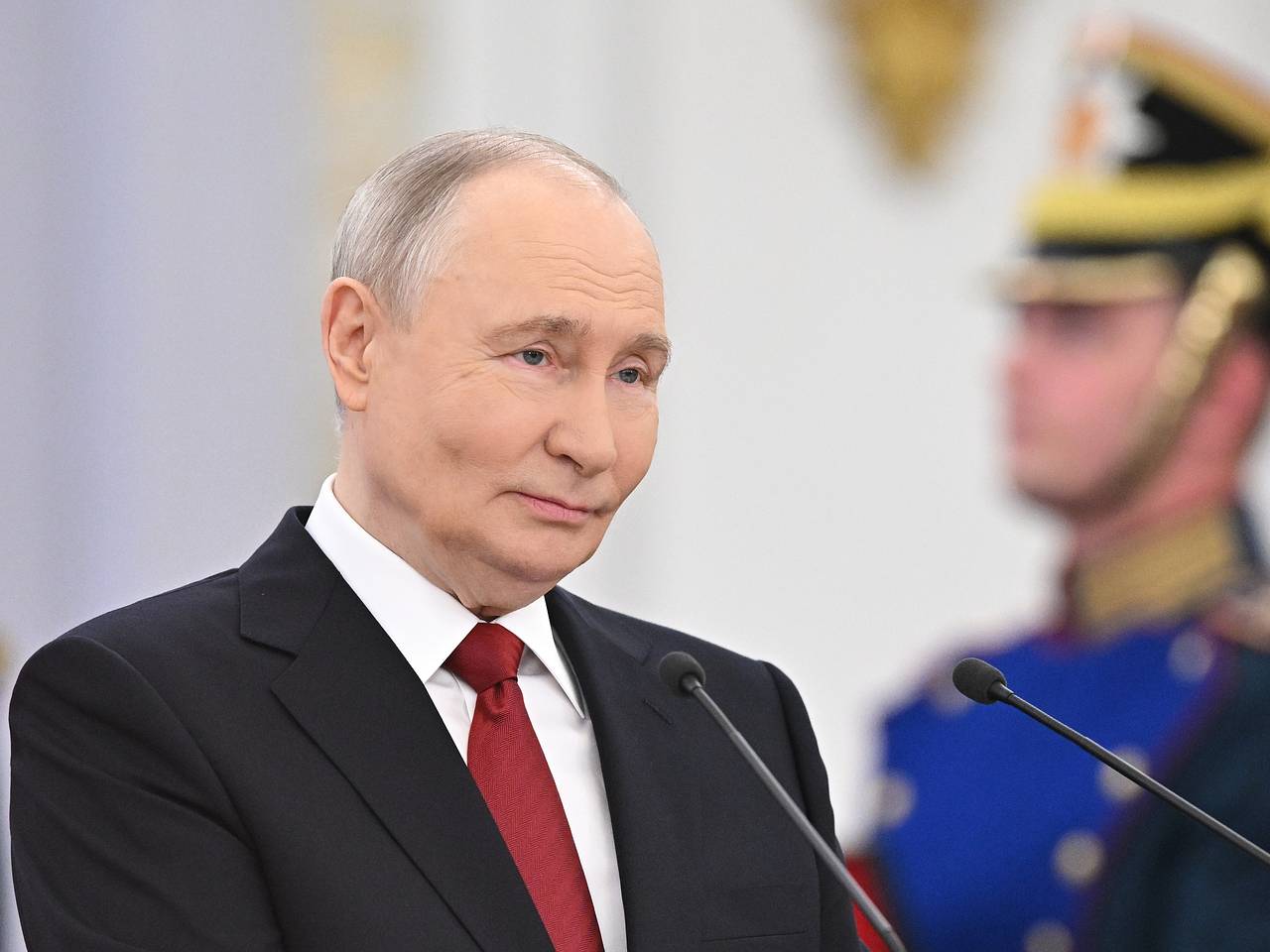 Путин заявил о гордости за свершения предков