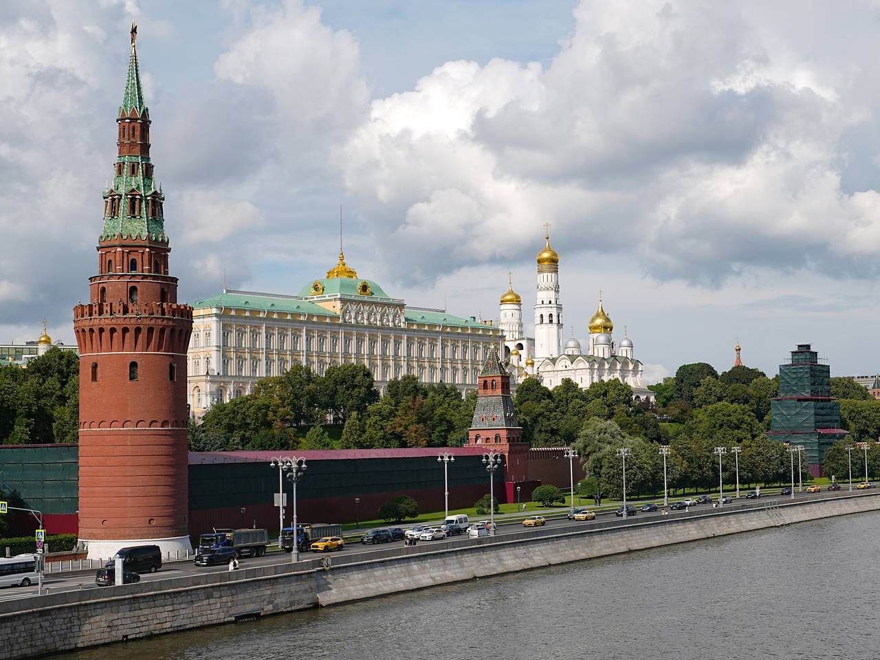 Стало известно о желании врагов стереть Россию с карты мира