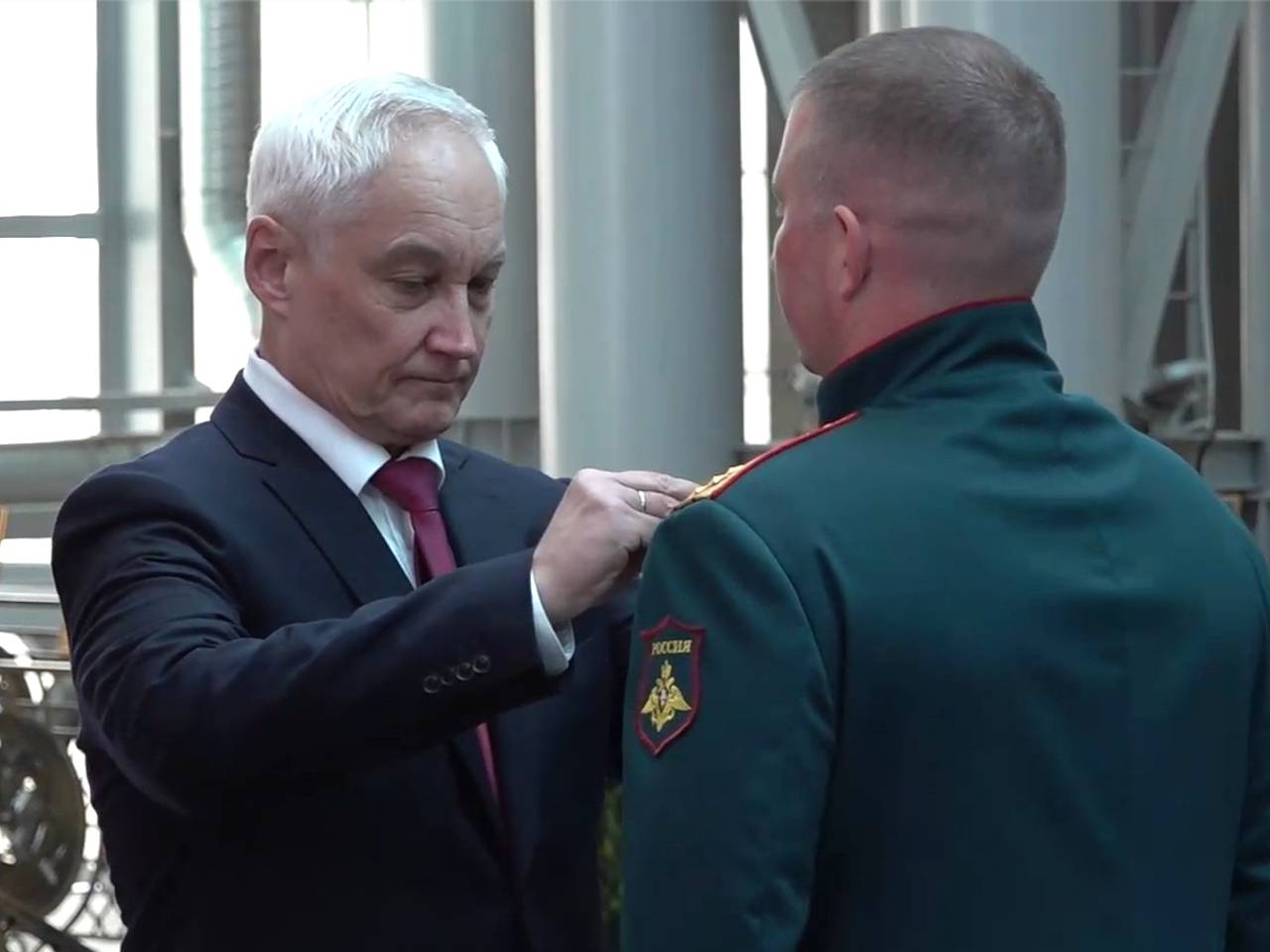 Российским бойцам СВО вручили &laquo;Золотые Звезды&raquo;