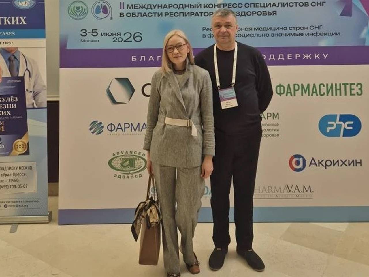 Российские врачи спасли жизнь пассажиру на борту самолета