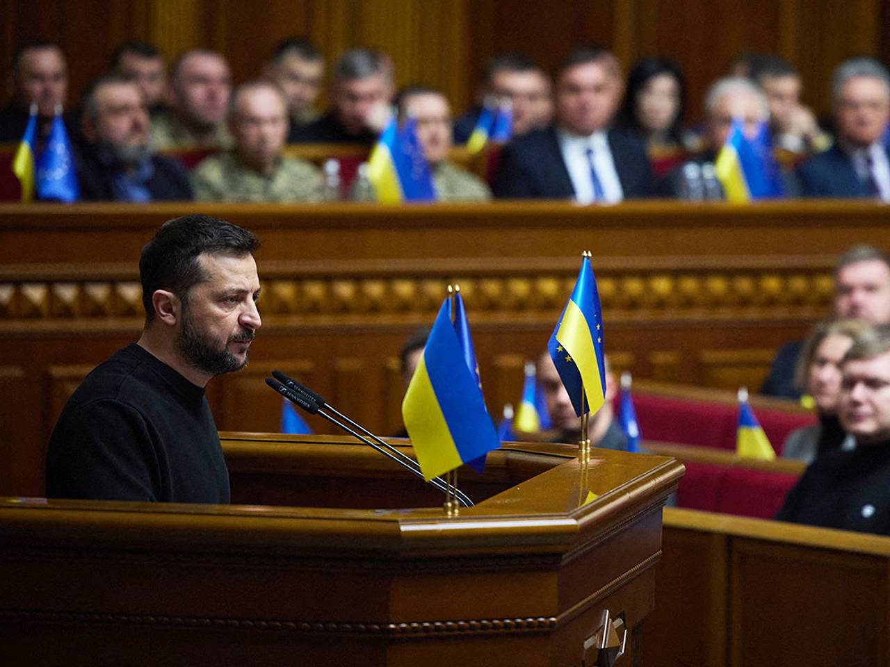 В Совфеде назвали команду Зеленского тремя словами